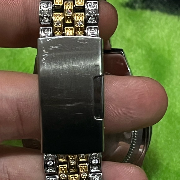 Mens two tone watch with cubic zirconia - Picture 3 of 4